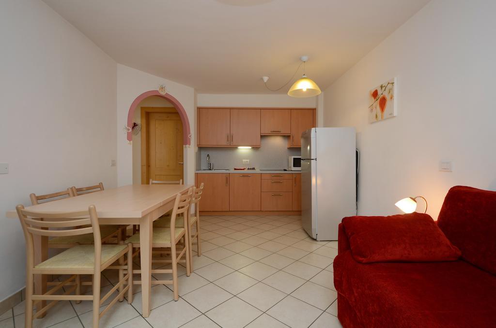Appartamenti Maria Canazei Ruang foto