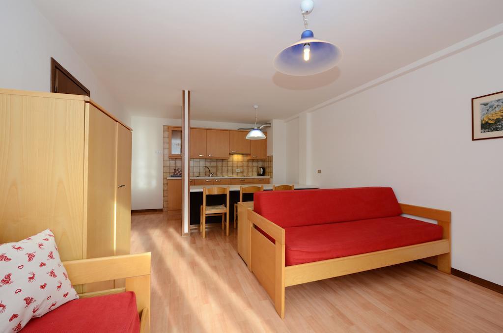 Appartamenti Maria Canazei Ruang foto
