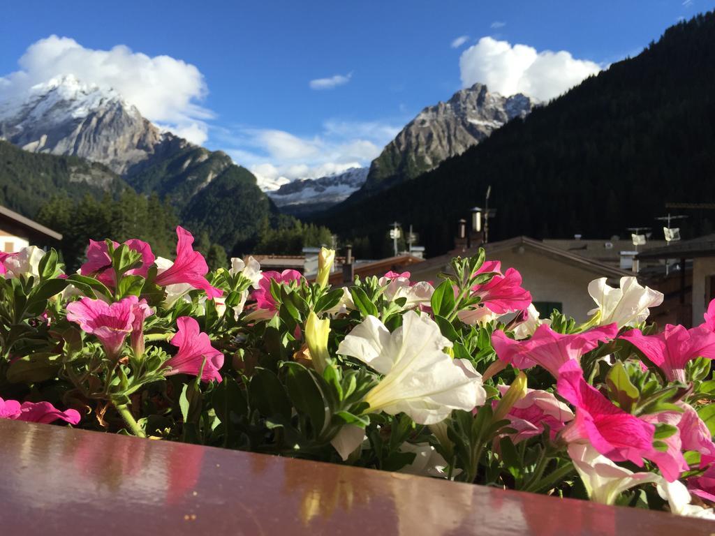 Appartamenti Maria Canazei Bagian luar foto