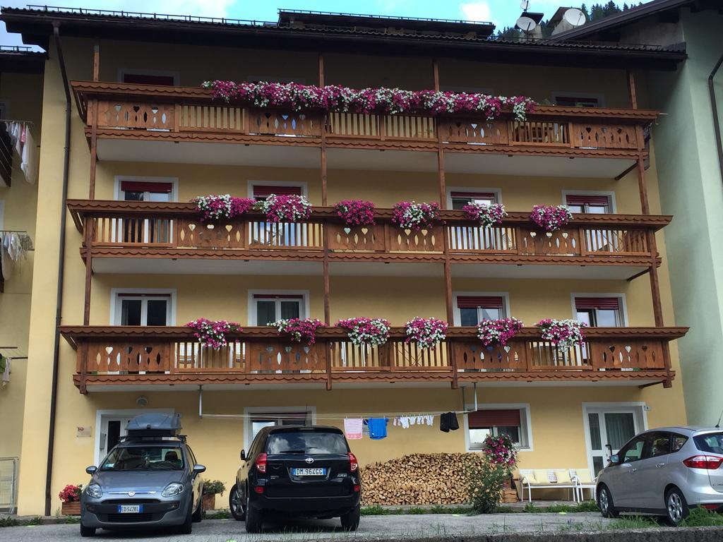 Appartamenti Maria Canazei Bagian luar foto